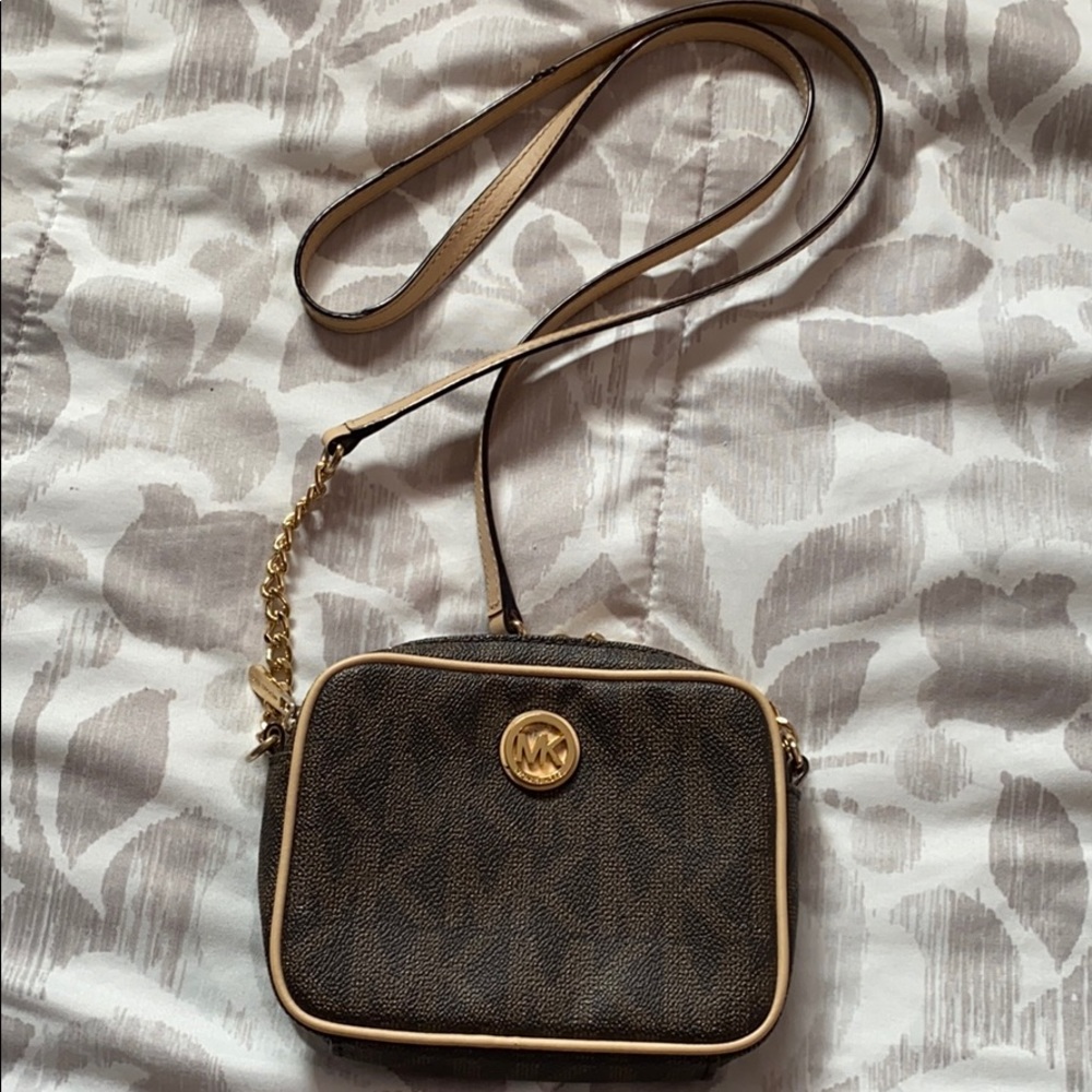 Michael kors cross body bag